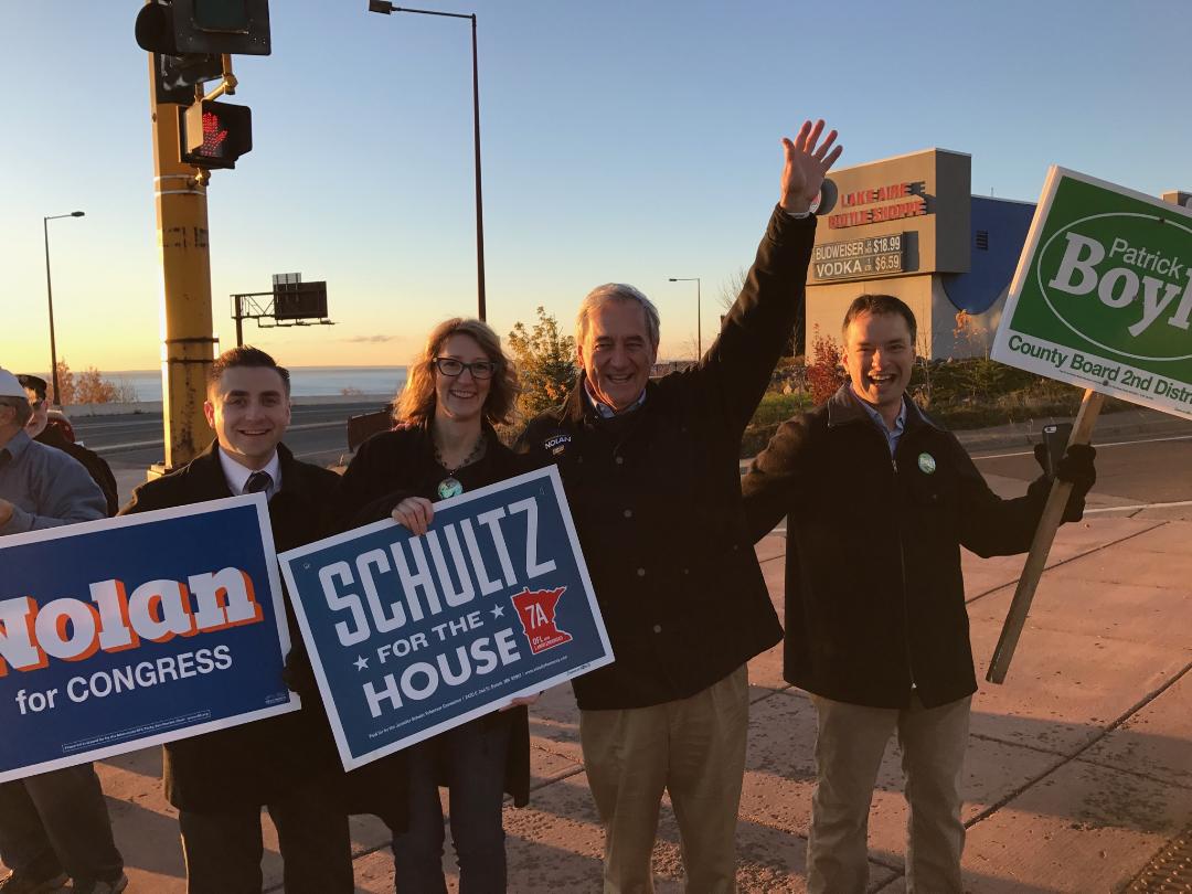 Good morning, Duluth! We're greeting voters w/Simonson/Schultz/Boyle supporters this morning! See you at the polls! pollfinder.sos.state.mn.us