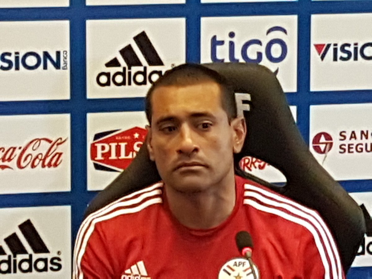 Danymacica's tweet photo. Paulo Da Silva emocionado con las palabras de Roque...."Paulo no es solo un amigo del Futbol...es un amigo de la vida... queria q esté aqui" https://t.co/D1SjSw4tTJ