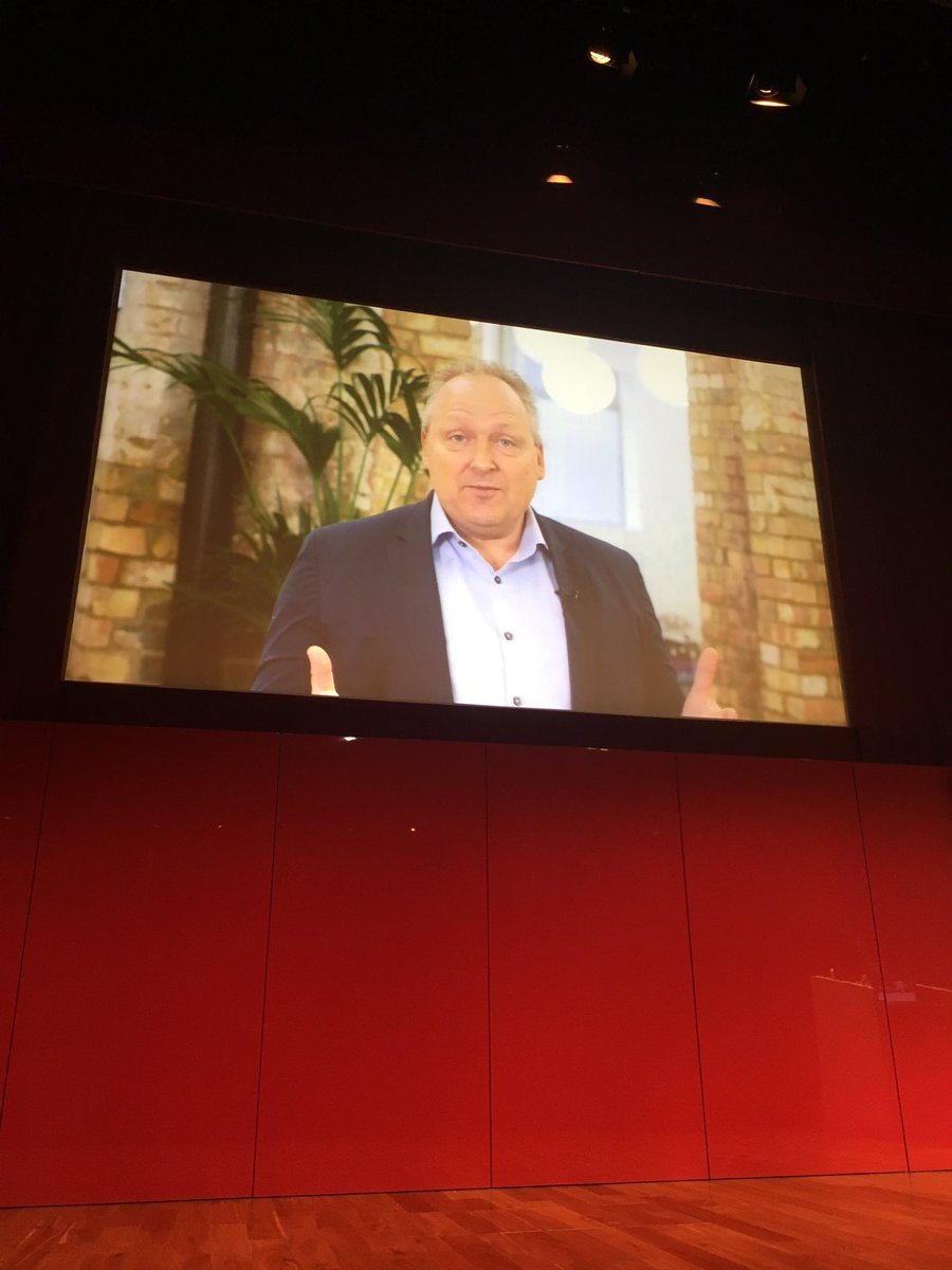 SFAccy's tweet photo. #XeroRoadshow #virtualrod @roddrury :-) https://t.co/aO9EGljaY7