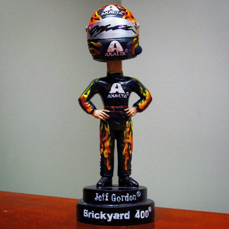 JeffGordonWeb's tweet photo. Giving away an autographed @AxaltaRacing bobblehead. Retweet and enter here for your chance to win -> https://t.co/29NfZ8HVcq. #TeamJG https://t.co/FMPOQmsoYN