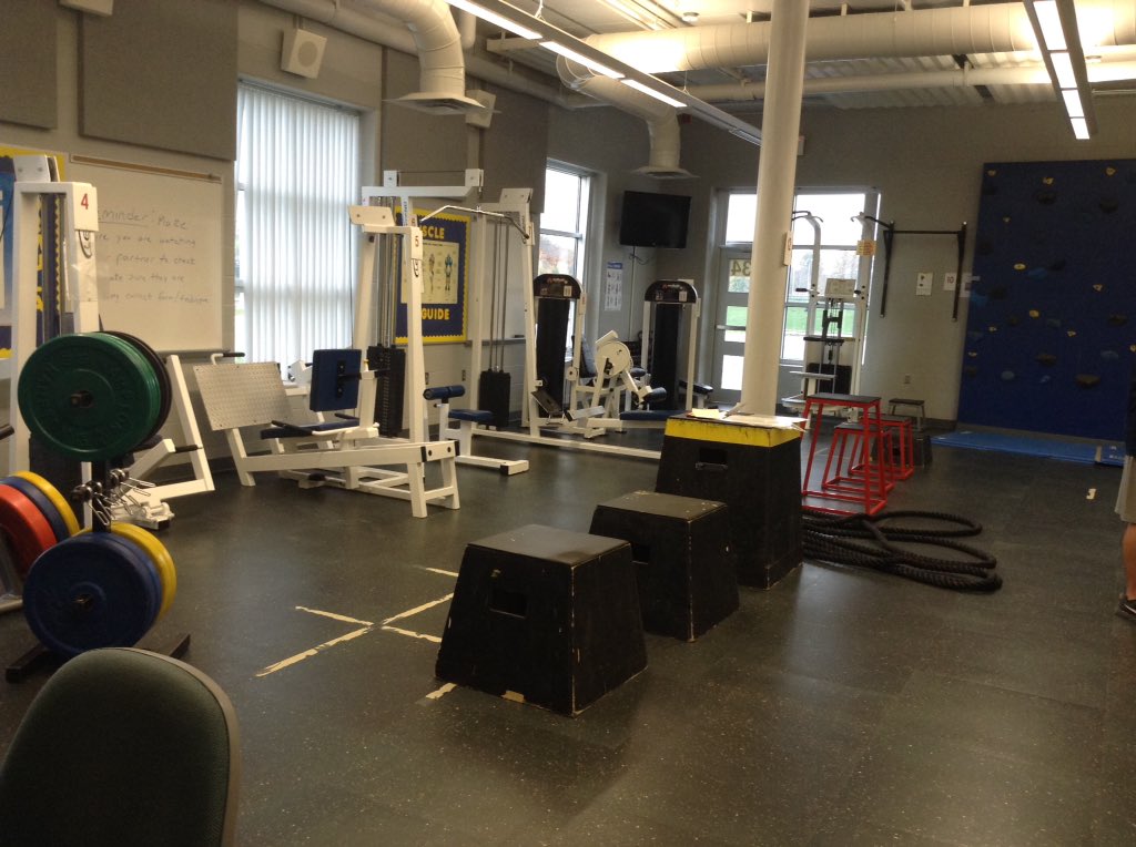 OFMSPhysed's tweet photo. Fitness room is all ready for Mr. Harriger's class! https://t.co/LfomPcA052
