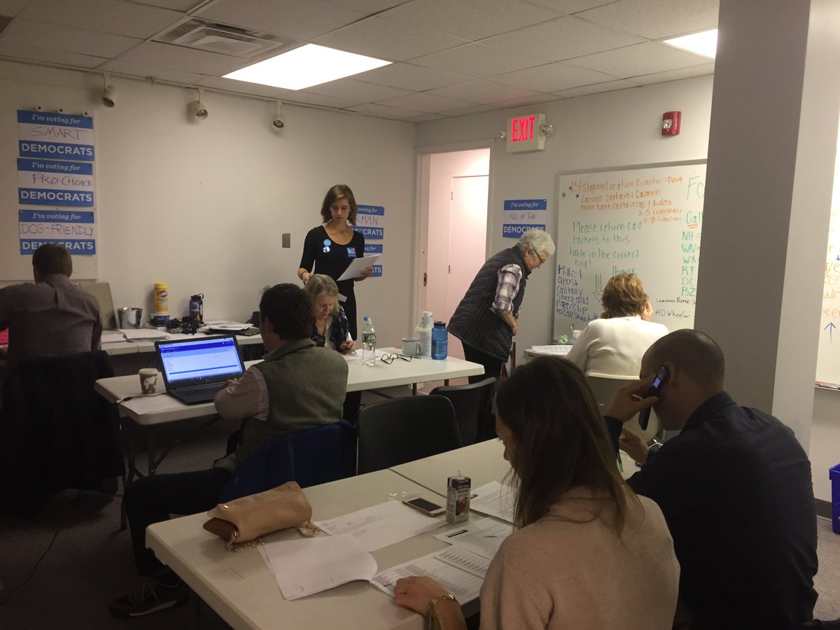 HillaryforVT tweet picture