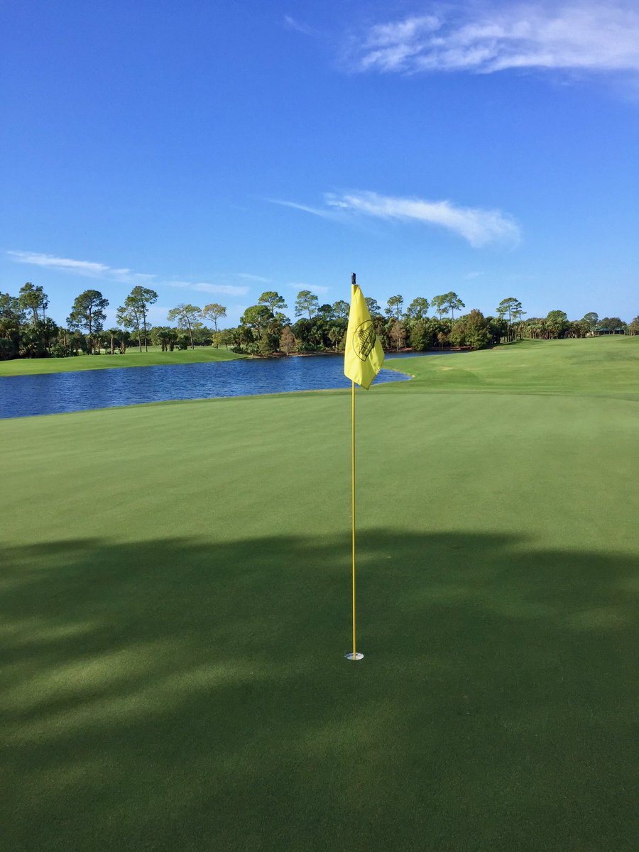 Dialing in injection equipment with <a href="/DarrenJDavisGCS/">Darren J Davis, CGCS</a> this am and the course is dialed in. First Class