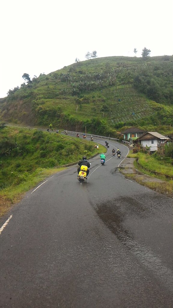 vesparangers's tweet photo. Best moment "Jelajah Garut September 28 - 30, 2016 " Jalur Rancabuaya https://t.co/52Q6fjpD5K