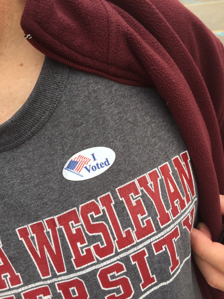 starwatchtim's tweet image. I did it! A little over 40 minutes in line. Now we all wait. #invotes