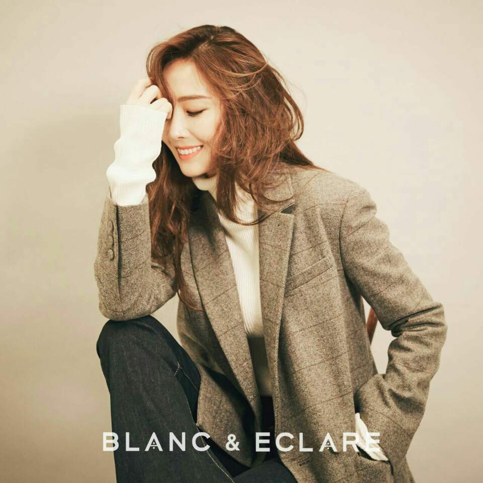 [OTHER][06-08-2014]Jessica ra mắt thương hiệu thời trang riêng của cô - BLANC & ECLARE - Page 4 CwwEf9OXEAIrH26