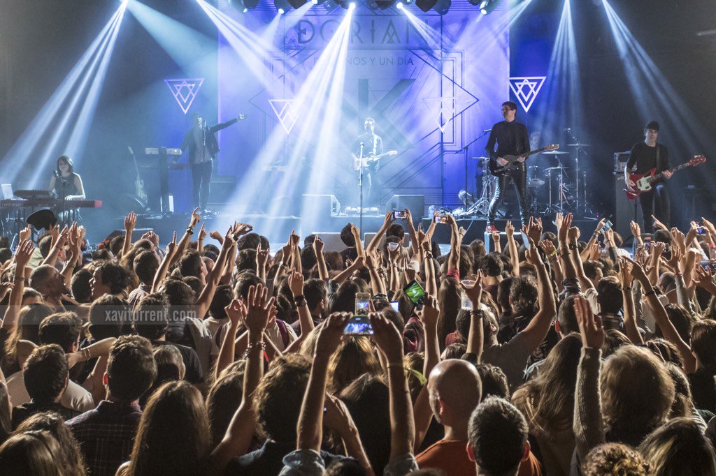 Estas noches en La Riviera han sido inolvidables. Muy agradecidos a todos. Abrazos!!! (Foto de Xavi Torrent).