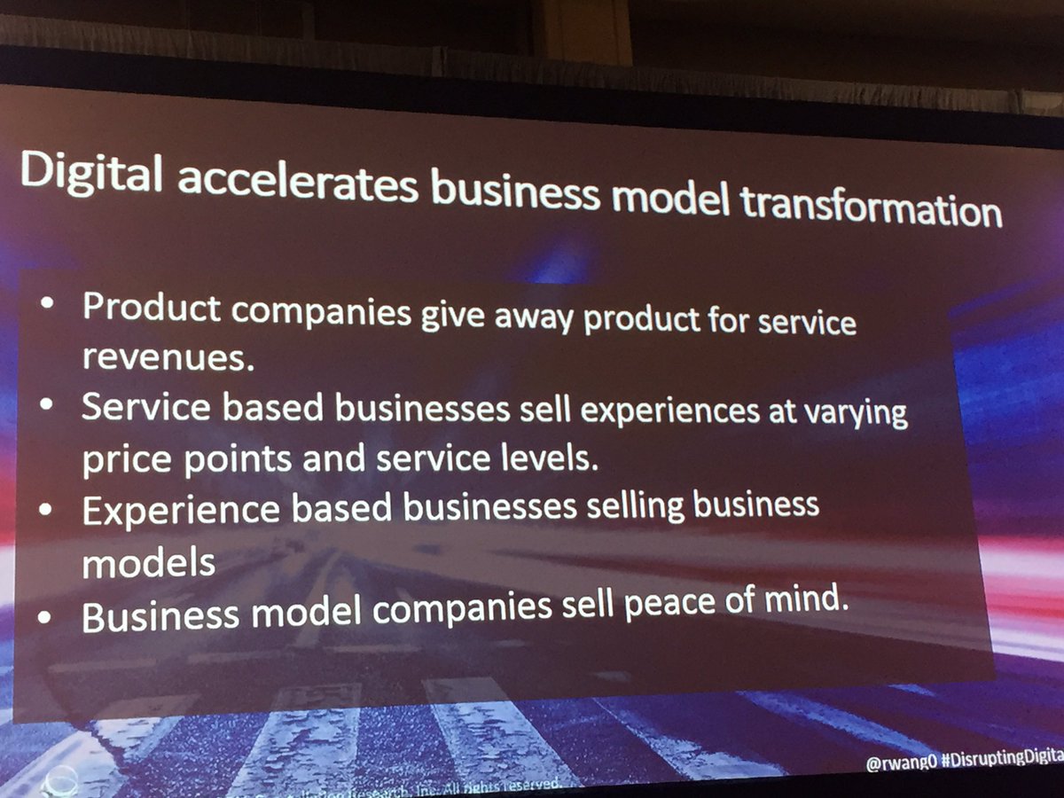 RimiBewtra's tweet image. We are living in the #ExperienceEconomy #OracleDX @OracleMobile @rwang0 #OracleCloudDay
