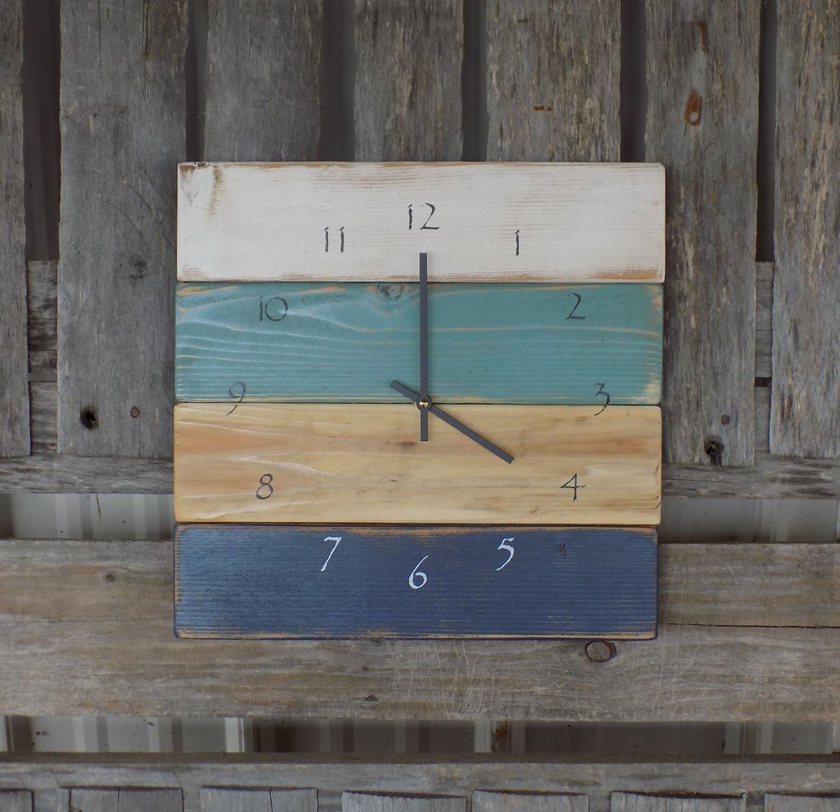 ThePalletDoctor's tweet photo. I've been making a lot of farmhouse style clocks lately. Watching too many episodes of fixer upper! @joannagaines #farmhouse #clocks https://t.co/WmhbgyDNWM