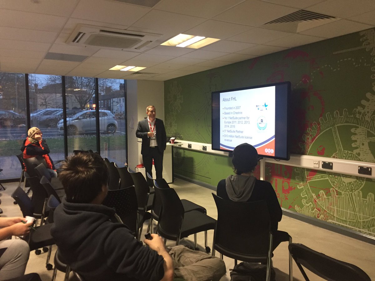 StaffsComputing's tweet photo. Darren Birt from FHL in full swing - thanks for joining at #DigiTech2016 Darren! @StaffsUni https://t.co/2x8Y0ZjzQG