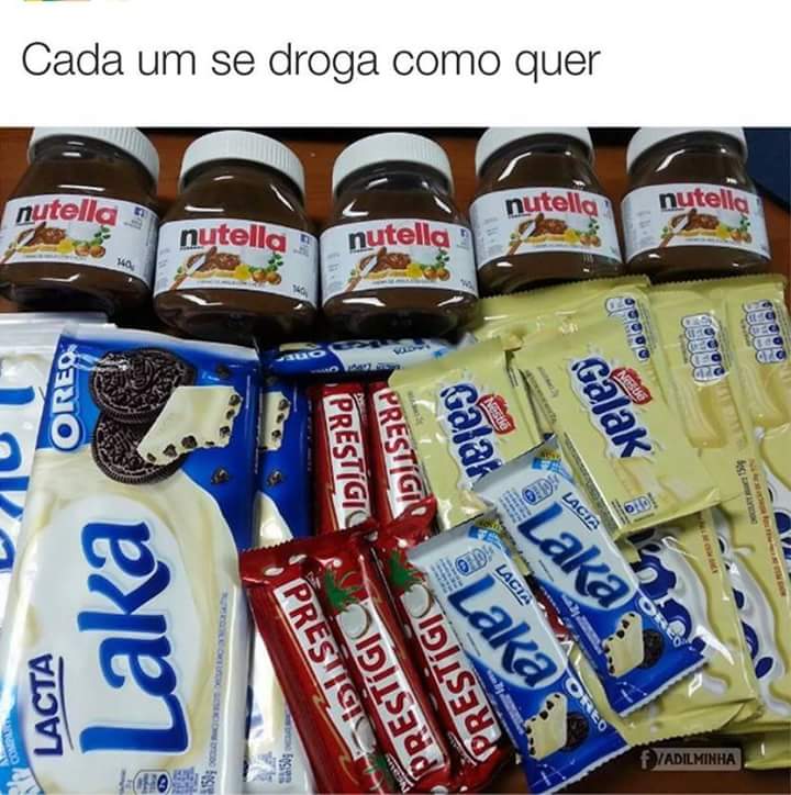 Derepente_plim's tweet photo. Cada um com seu vício https://t.co/NVpPI0HRFv
