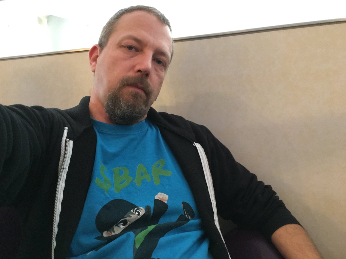 DragonBe's tweet image. Hanging out in the @AirCanada Maple Leaf 🍁 lounge at YYZ #tnphp16