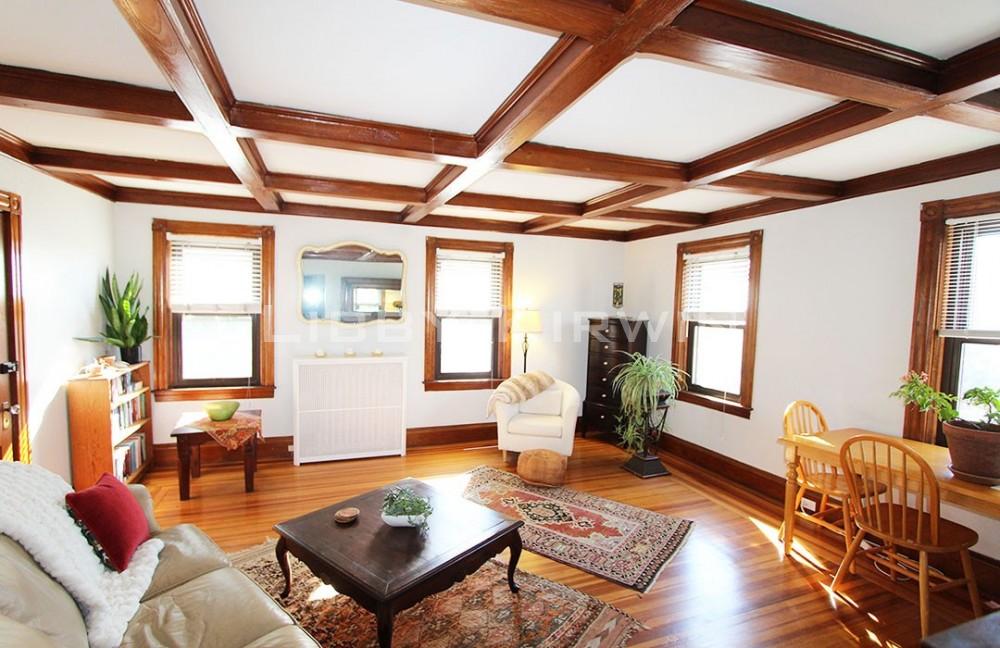 Rental listing of the day! #newportri #newportrents IN THE HEART OF NEWPORT! libbykirwin.com/listing/rental…
