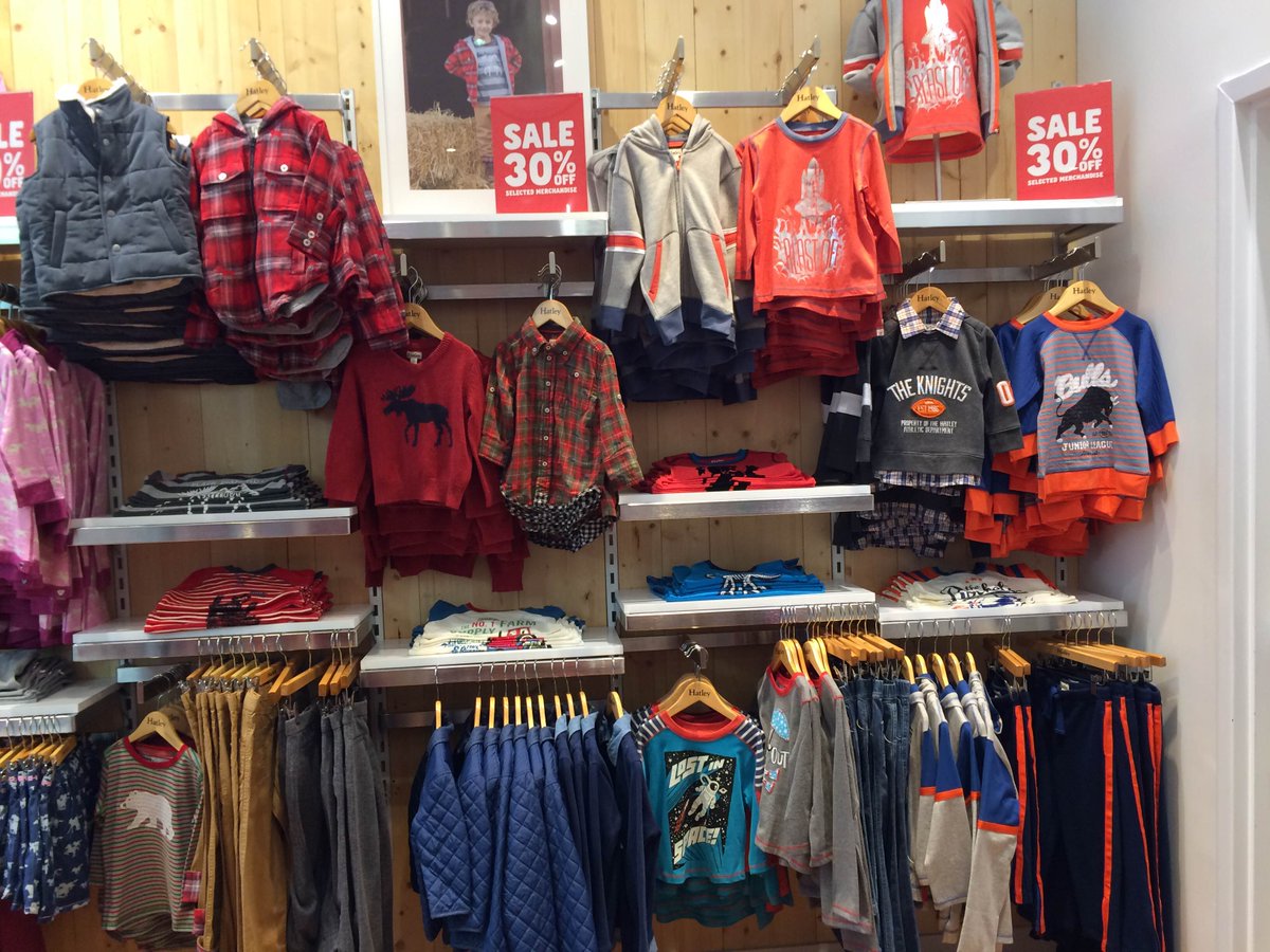 HatleyCalgary's tweet photo. All Boys Day Wear is 30% off til Nov. 9th! Get the jump on your shopping! #IAMDOWNTOWN #Hatley #Christmasgifts #Christmas #Kidsfashion #cute https://t.co/0oIbTM69em