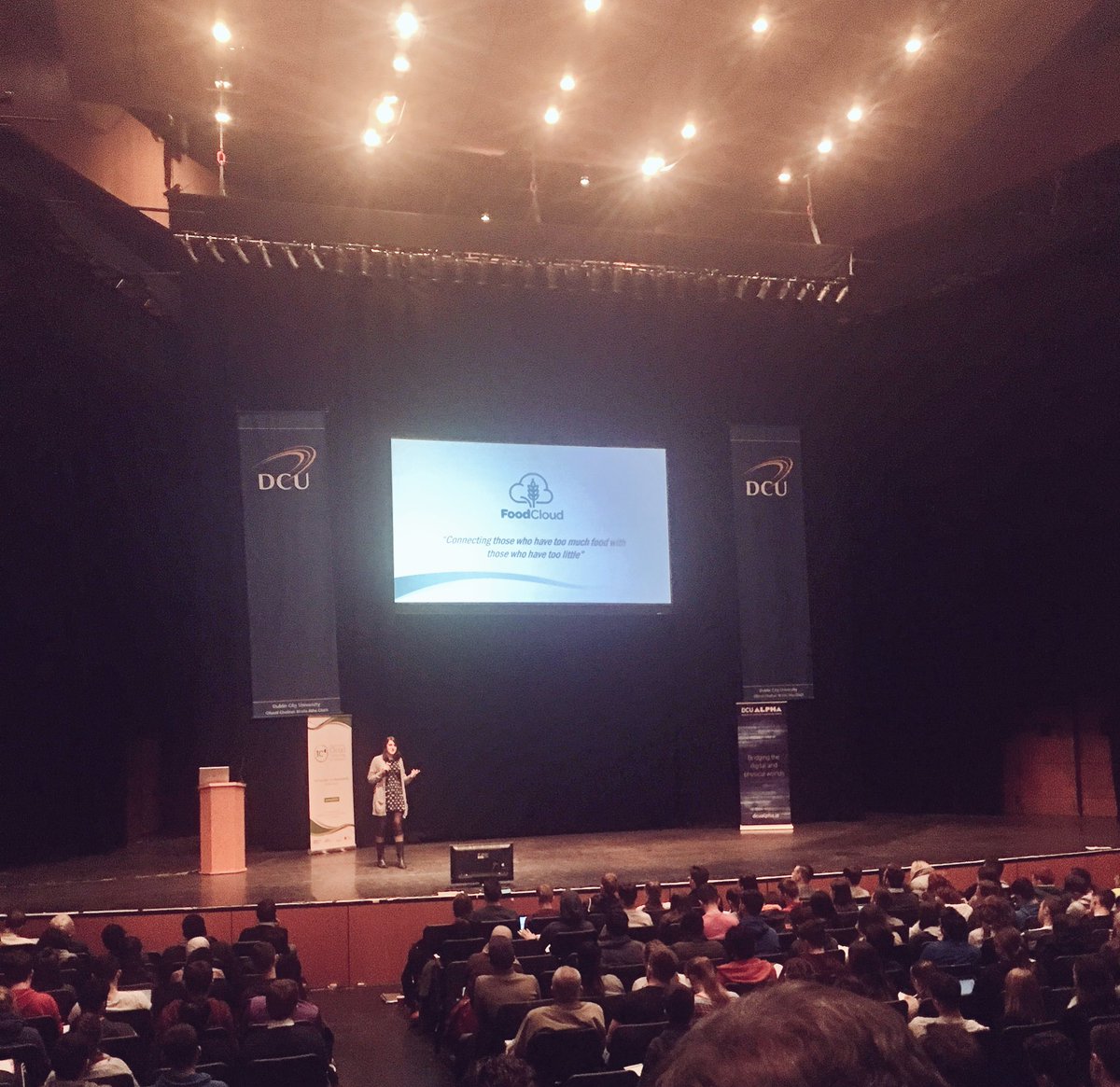 GirlCrewApp's tweet image. Yay for hero @Iseultw of @FoodCloud @DCUalpha for #GetStarted16 Almost 5 MILLION MEALS distributed that otherwise would have been in the bin