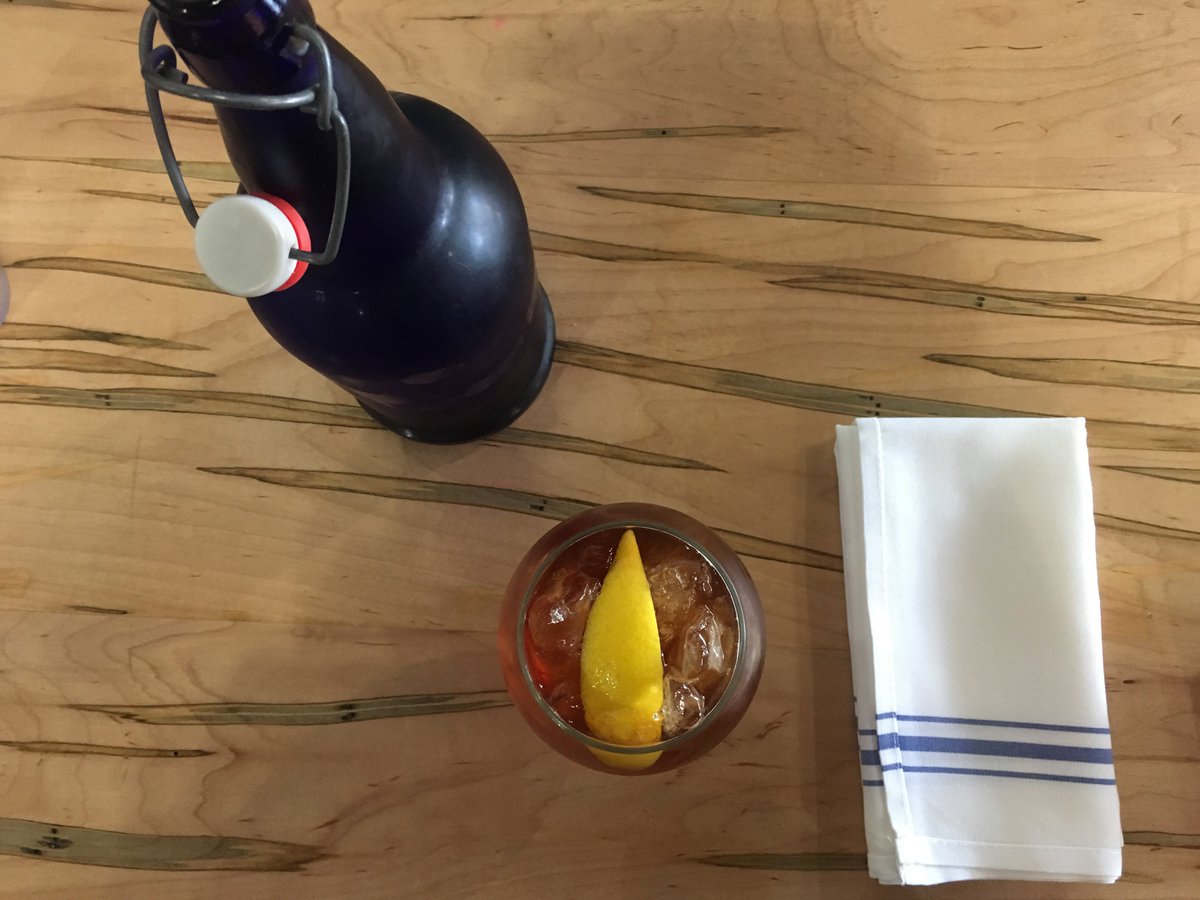 Psquaredbooks's tweet image. Happy Tuesday!
Here's to the simple things!
#picoftheday #icedtea #simplefoods #Frenchfood #cheeseshop #enjoythemonent #slowdown #livesimply