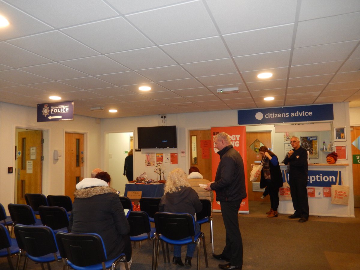 CACentralNotts's tweet photo. Lots of customers for today's switching sessions. One lady saved over £350, another was just happy to know she's on best tariff #BESW2016 https://t.co/VfK7EvXdpz