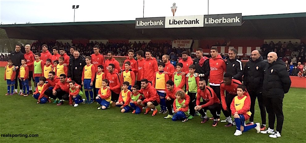 Navia vibra con el entrenamiento del Sporting #SportingYou realsporting.com/webrsg/index.p…
