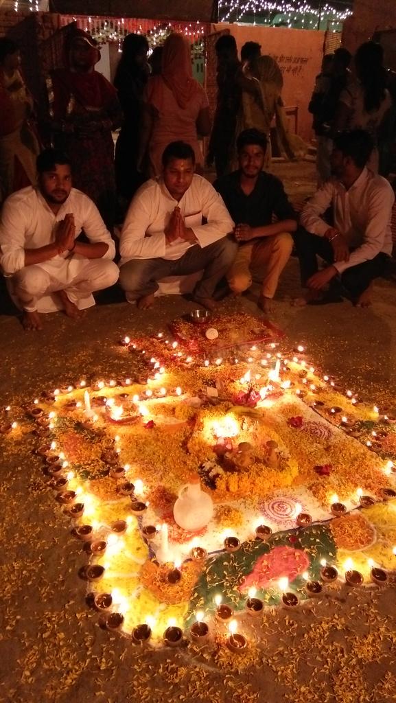 Valmiki yuvasamiti Vijay nagar Ghaziabad. Happy deepawali.