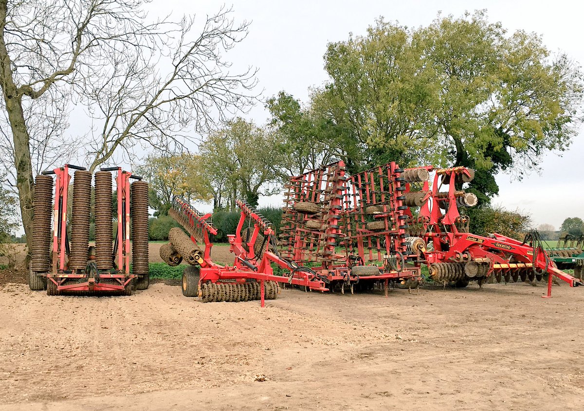 Good advert for #vaderstad #nearlycontrolledtrafficnow