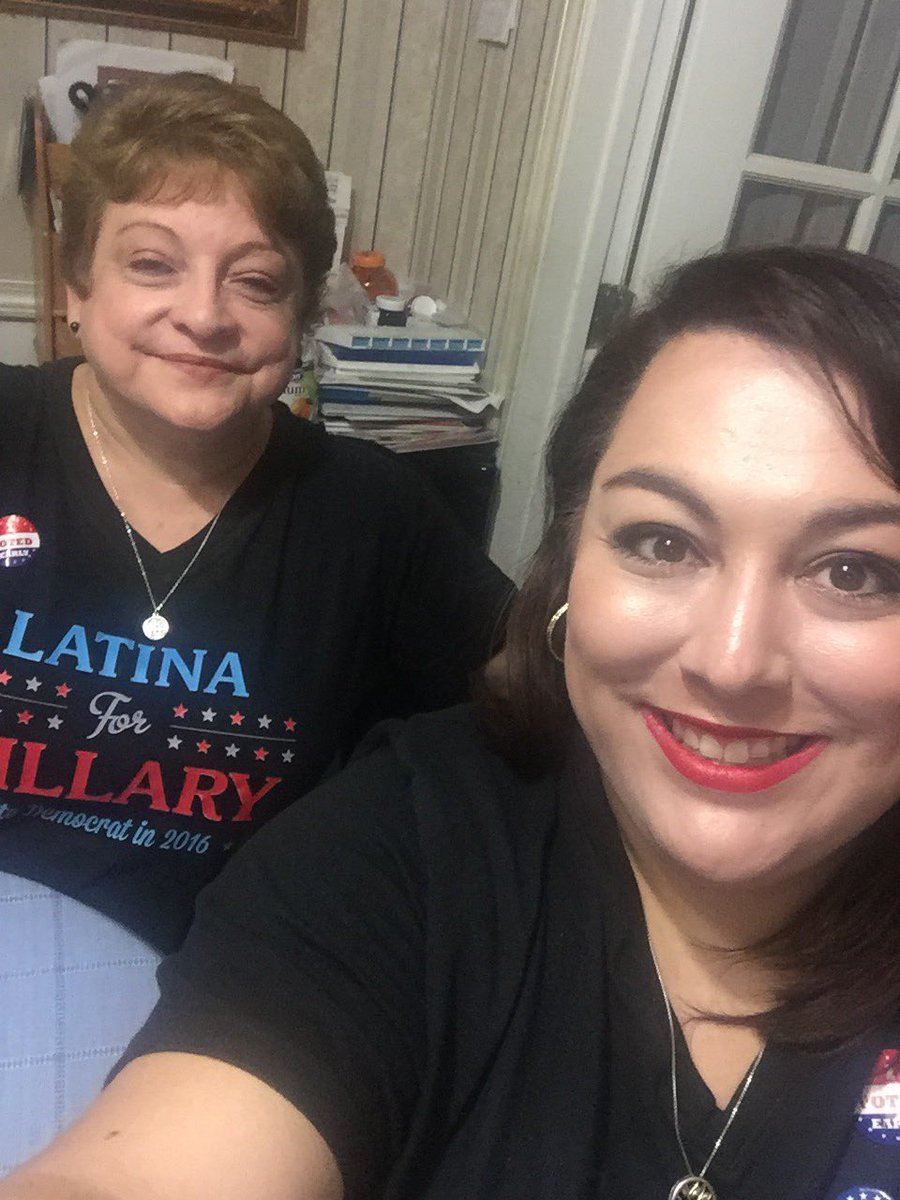 LMcAdams13's tweet photo. @CNN it's #ElectionDay make sure y'all go out to vote! #LatinasForHillary #TexansForHillary #ImWithHer https://t.co/mFfnC89iR4