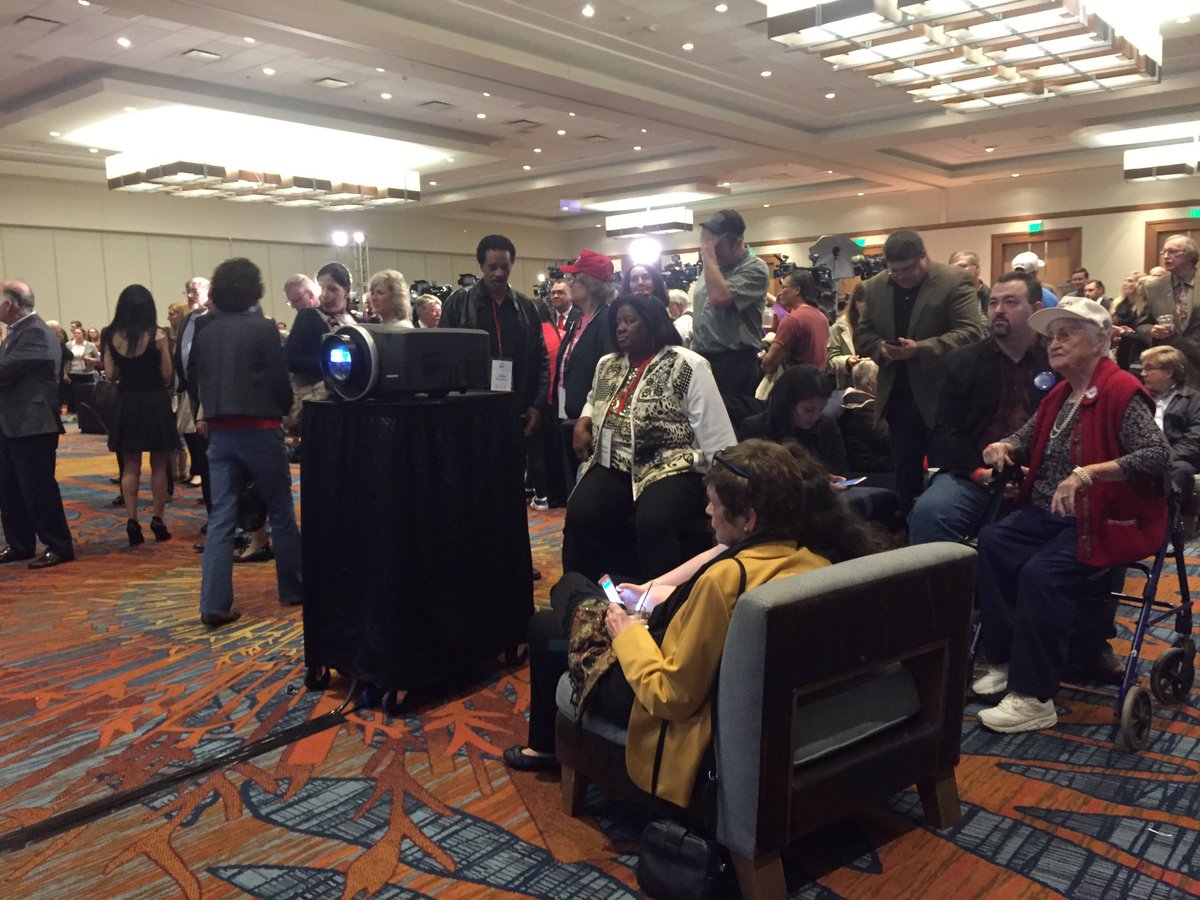 JennaRWatson's tweet image. Awaiting results here at Indiana Republican watch party #INvotes #ElectionNight