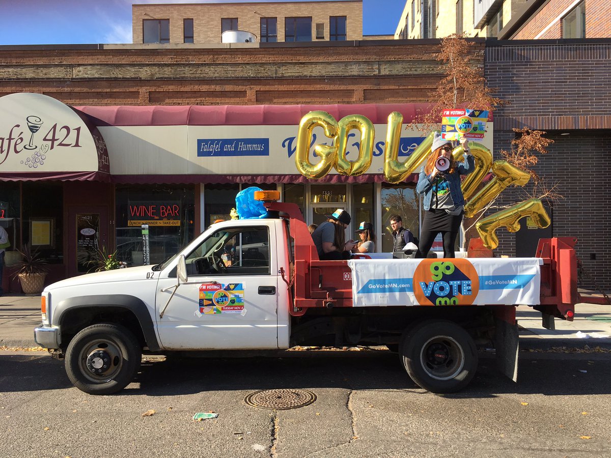 GoVoteMN's tweet photo. We're out in @Dinkytown, encouraging folks to vote!

#ElectionDay #Dinkytown https://t.co/u2rIJaBwOS