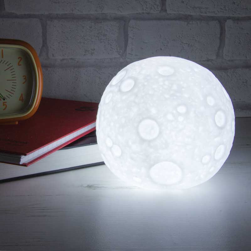 TheALStore's tweet image. Cast a gentle glow over your desk or bedside table with this realistic Moon Light #winter #gifts #interior ow.ly/VY6K305K3Hy