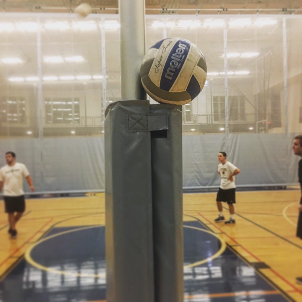 Indoor volleyball tonight at 6pm in <a href="/Wellness_SU/">SU Wellness Center</a> #shepherdims #volleyball