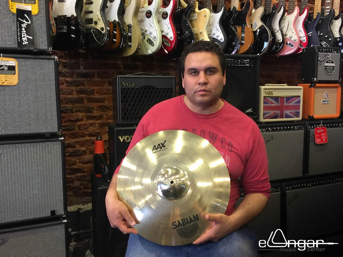 elangarweb's tweet photo. Grandes clientes como nuestro amigo Jonatan Bascuas se hizo propietario de un platillo Sabian Aax Studio Crash 18´
Veni a probarlos! https://t.co/5UUfVvs0r9