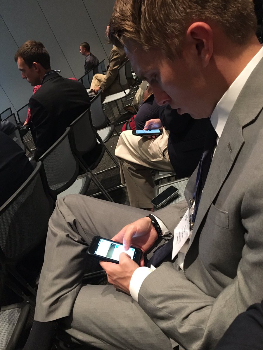 jakereeves's tweet photo. Tweet of @Ross_Braun tweeting Dr. Fry's rapid fire talk. #ACSMtg #ASA16 #rosstweet https://t.co/uo3FsGzXly