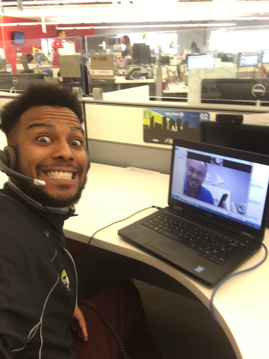 SeanPetersen9's tweet photo. Live #TechExpert in Winter Garden! Building strong relationships &amp; setting the bar high! @SprintOfWinterG @KJcanhelp @PCMG_DK https://t.co/XR7BbZci8j