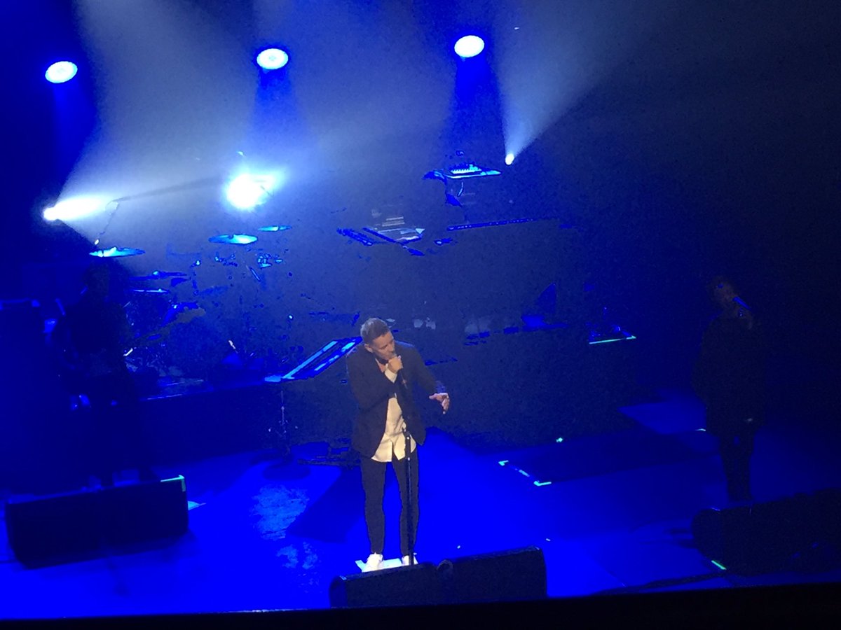 amandaelliffe's tweet photo. Chocolate girl😍😍@deaconbluemusic @olympiatheatre @gavinelliffe https://t.co/evApfJCX8V