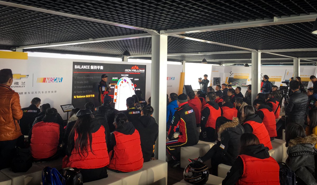 Spring Mountain tweet media