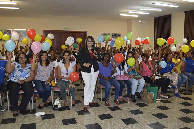 CTCRDO's tweet photo. Impartimos el taller 'Liderazgo Femenino' a un centenar de mujeres de los programas Mujeres en la Red y Programad@s.
https://t.co/etP0jMCIeH https://t.co/Q7KtDqOdU9