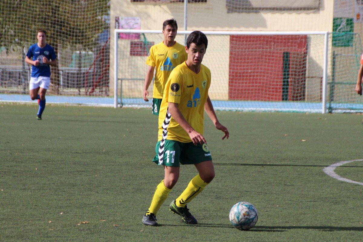 DXT_Tomelloso's tweet photo. ⚽️ @ATLTOMELLOSOJUV "B" - #CDUrda
📆Sábado 12 de Noviembre
⏰16:30 horas
🚩Ciudad Deportiva
🏆#J8 #JuvenilProvincialGIV
💛💚 #AmarilloYVerde https://t.co/U7ovcDGhPb