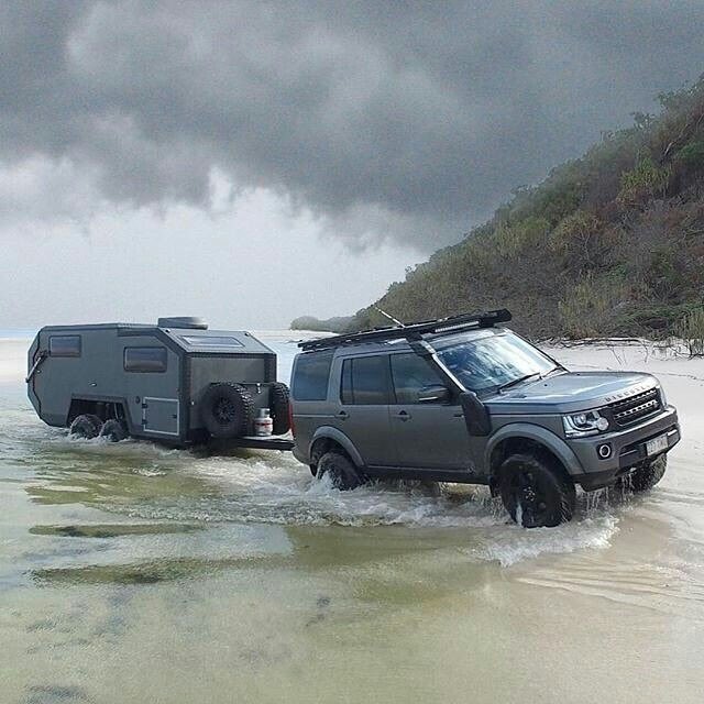 Never been a caravan person, but could make an exception for this cool combo...

@LandRover_UK #caravan #Discovery