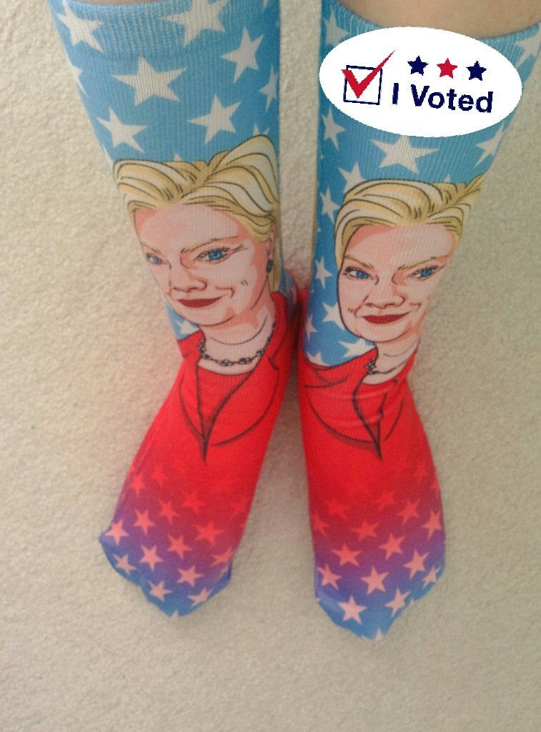 etphonegemini's tweet photo. My socks of the day! Fingers crossed, toes too! 😉 #GoHillary #AAPIforHillary happy #ElectionDay !!! #AAPIVote #PowerUp #TurnGAblue https://t.co/93ZGxaMn2K