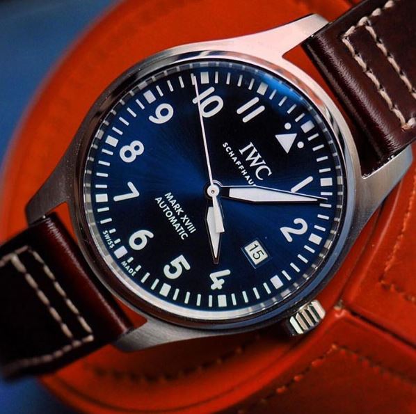 Davidson_Licht's tweet photo. Come Discover The #IWC Pilot's Watch Mark XVlll Edition "Le Petit Prince" (Ref. IW327004) #IWCPilots #B_Original (📷: @jackjforster) https://t.co/ejMbxdMi0S