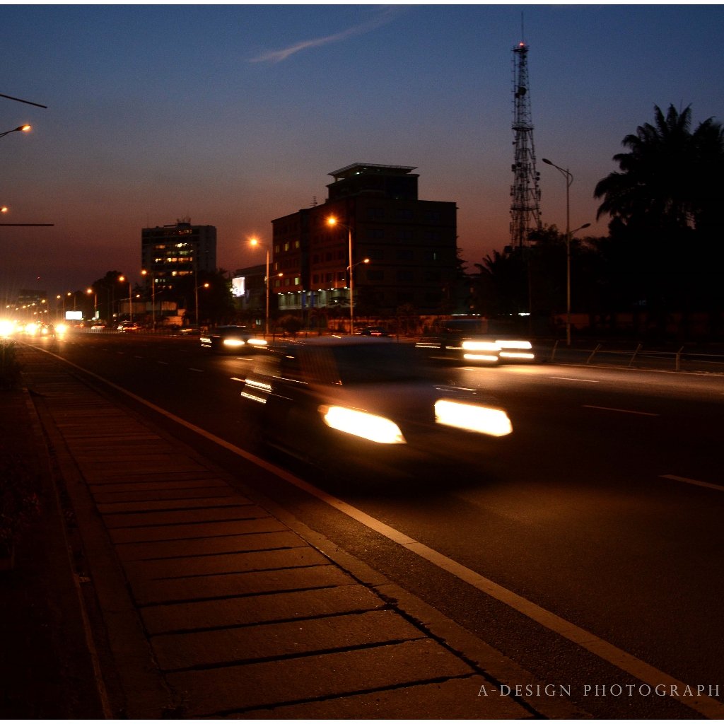 Azgardesign's tweet image. Vu 2 KinBoulevard du 30 juin 18h30'©A-Design photography