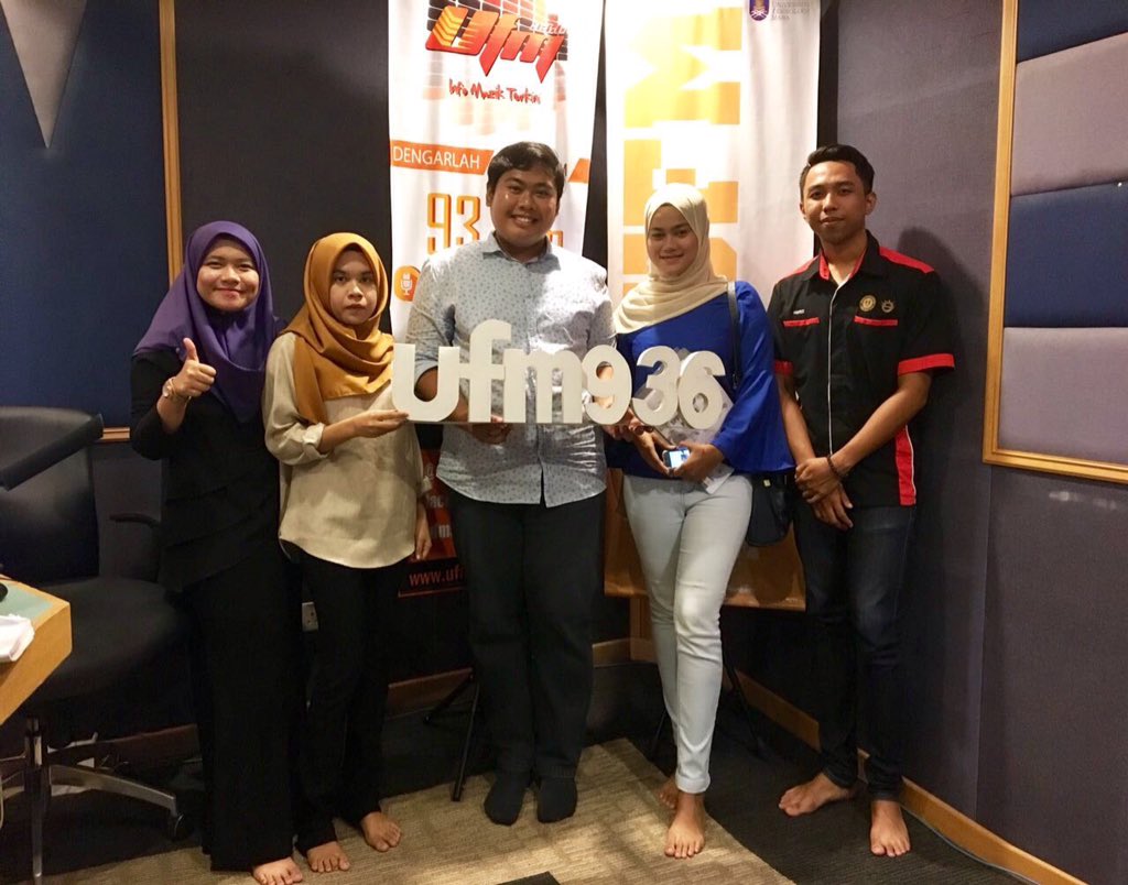 ShaaAjis's tweet photo. mata stone 🙈 btw thanks ufm for the opportunity 💕 #KiFA2016 https://t.co/UdPlxxmGwU
