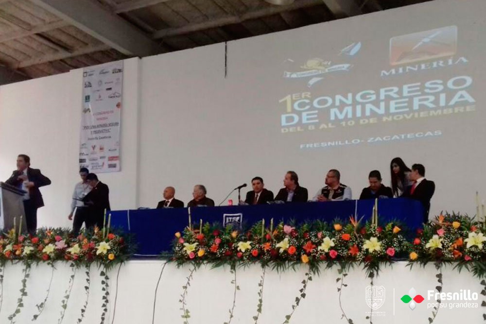 FresnilloMun's tweet photo. Inicia el Primer Congreso de Minería desarrollado por el ITSF
#FresnilloPorSuGrandeza 
#Fresnillo https://t.co/6ESVRZcAF4