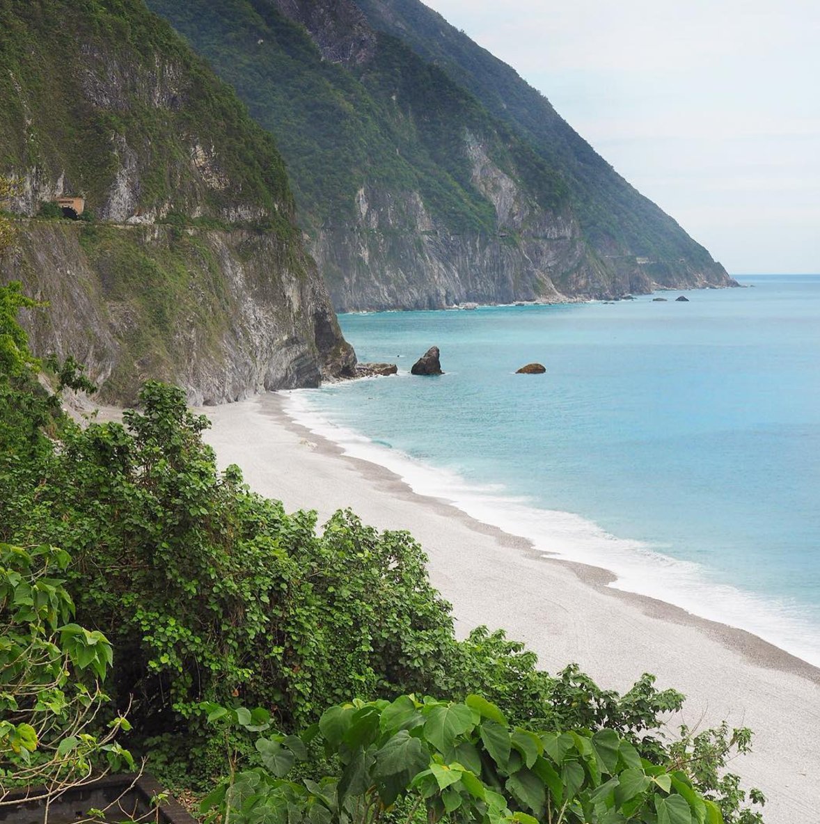 SystemsByBen's tweet photo. #Qingshui Cliff, #Hualien #Taiwan via https://t.co/hvGcO6OefC #TaiwanTrip #TravelAsia #AsiaTrip #TaiwanLife #Taiwan2016 https://t.co/hr3OdAjXy1