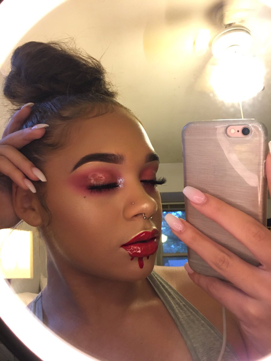 mikalawalker's tweet photo. just killed my husband looks https://t.co/Qif7O52f1z