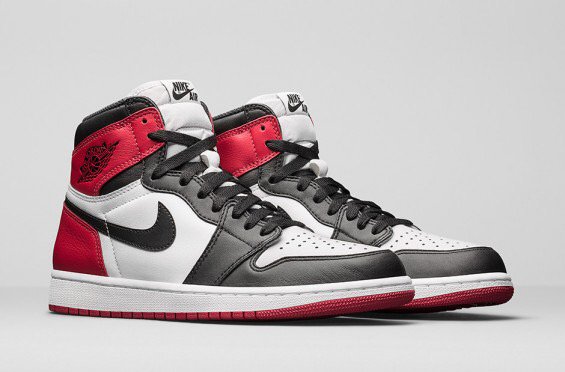 AopzSage's tweet photo. Kixify is giving away the Air Jordan 1 Black Toe for $1 on their app: https://t.co/wpOBbQKI5P https://t.co/jFUQ0FCwYI