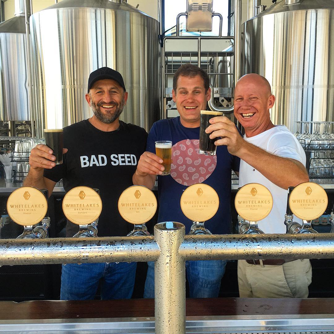 whitelakesbrew's tweet photo. Great to have you over @justinweeties; cheers to many more in the future! 😀🍻🍻 #whitelakesbrewing #newhorizons #matsos #craftbeer #wabeerweek https://t.co/fc8dBxlZCM