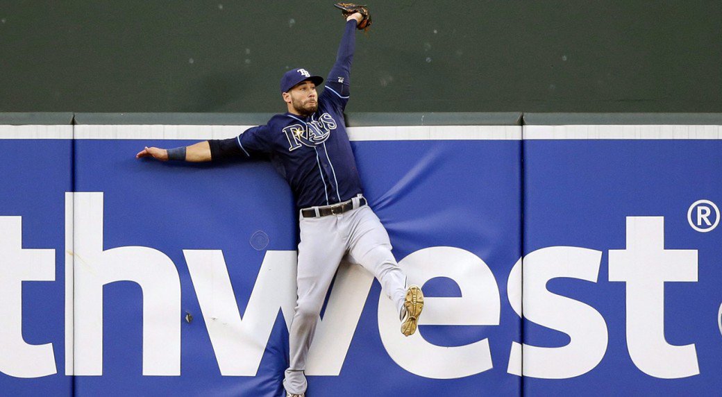 Sportsnet's tweet image. #BlueJays’ Pillar beat out by #Rays’ Kiermaier again for Gold Glove: sprtsnt.ca/2fYHRmP