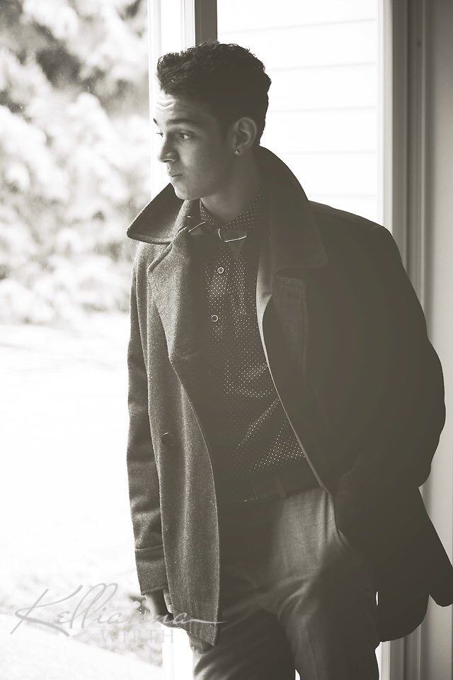 MasterAtomW's tweet image. Crazy late homecoming photo.