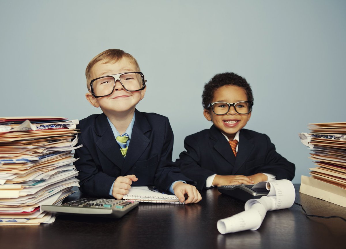 4 Advantages #YoungEntrepreneurs Have buff.ly/2eHdbEx #startupdad  #parentsofentrepreneurs <a href="/watchhark/">HARK</a> <a href="/teenmogul/">TeenBusiness</a> <a href="/venturecenter/">The Venture Center</a>