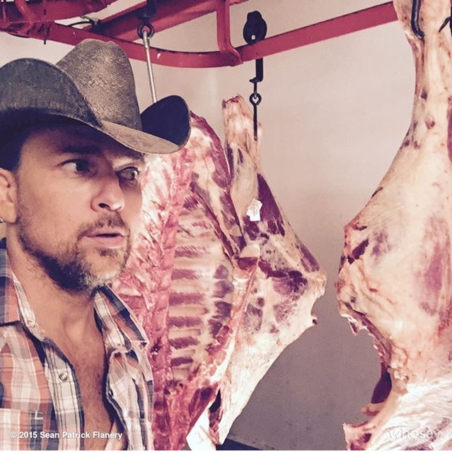 boondock_girls's tweet photo. That's a sexy piece of man meat 😉 #TeamSnapsTuesday #TeamSnaps #SeanPatrickFlanery https://t.co/hEmyjSTNHV
